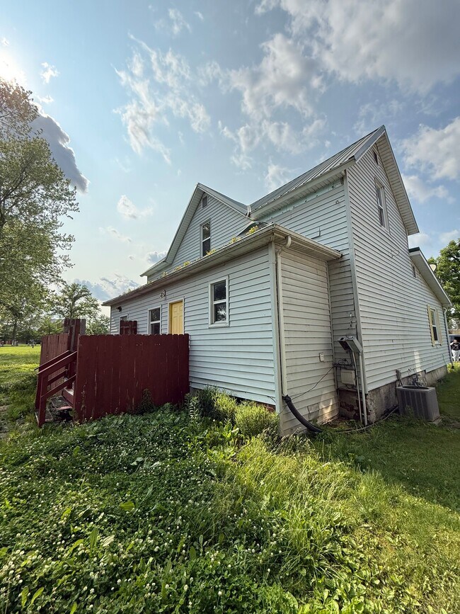 Foto del edificio - 26 E 1st St