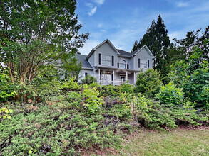 Building Photo - 5626 Fallsbrook Knoll