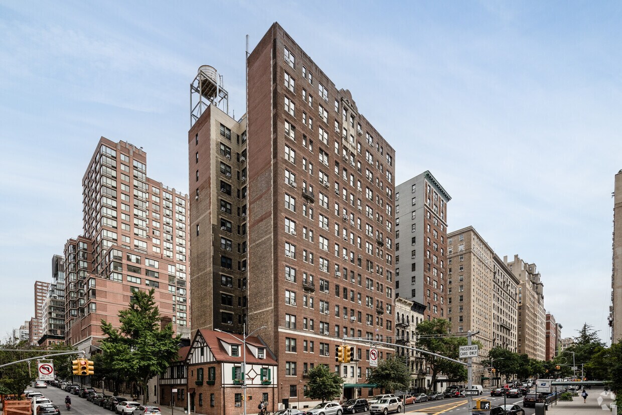 Primary Photo - 710 W End Ave