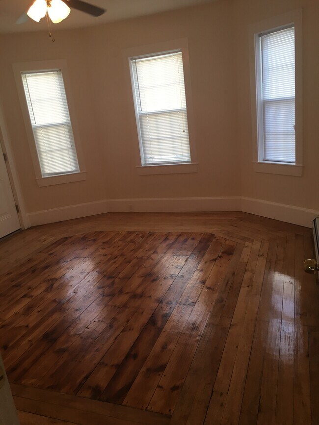 Foto del edificio - 820 Merrimack St