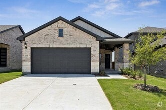 Building Photo - 115 Greenbriar Dr