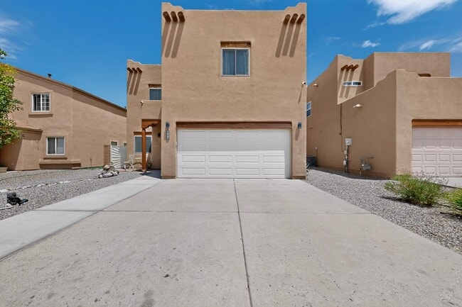 Building Photo - 624 Torretta Dr SW