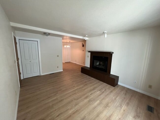 Photo - 2 Bedroom Condo!