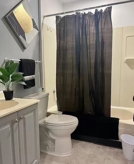 Foto del edificio - 2 Newton Ave