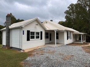 Building Photo - 5680 Jackson Creek Rd