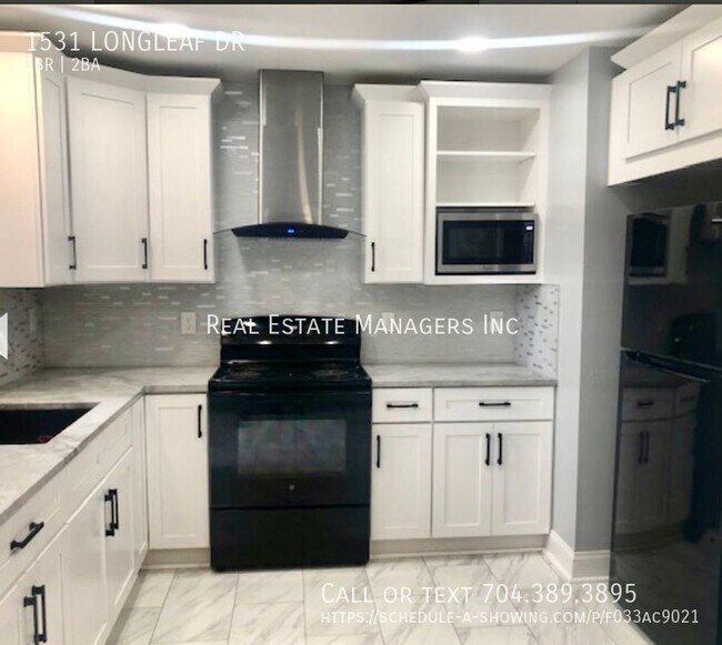 Building Photo - 1531 Longleaf Dr