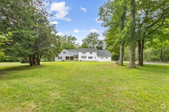 Building Photo - 219 Skyview Ln