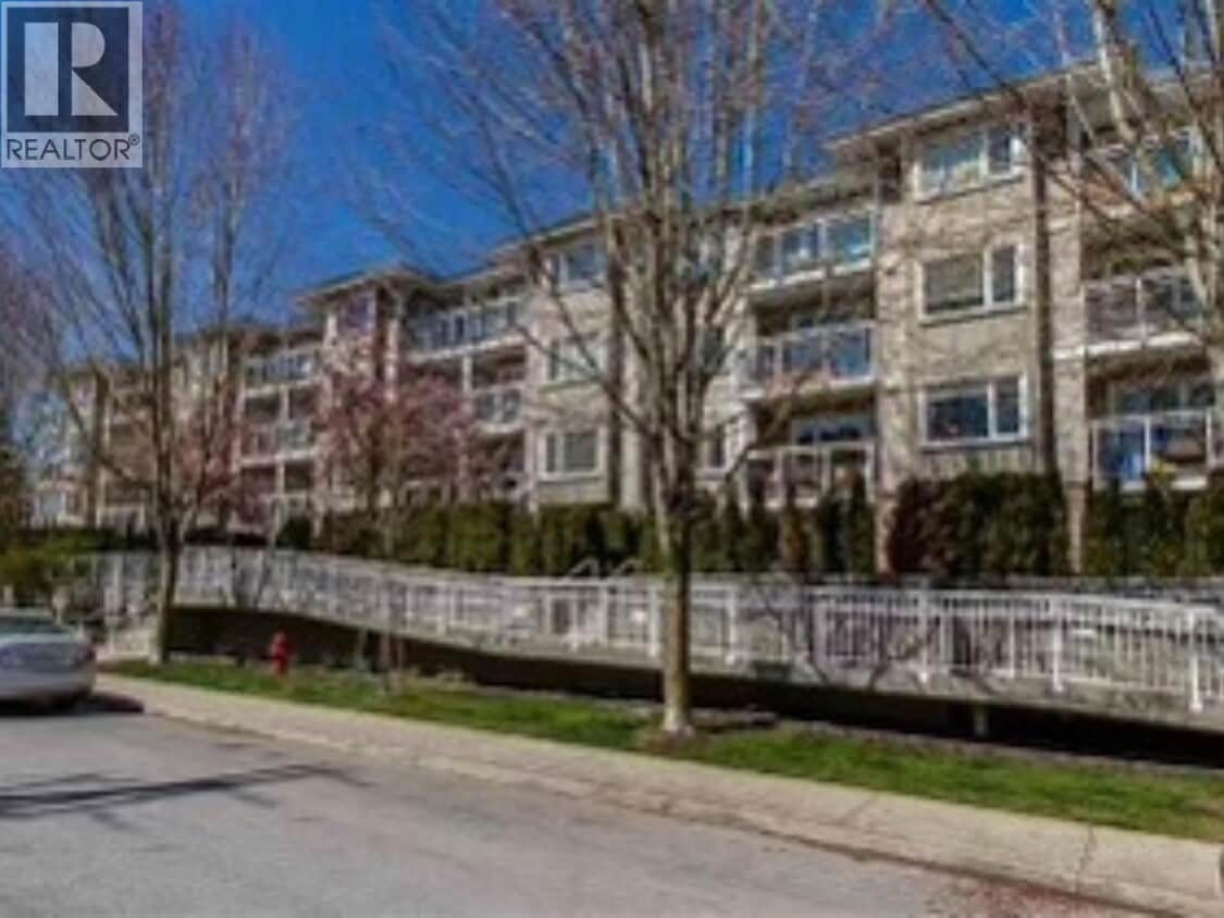 Primary Photo - 2373 Atkins Ave