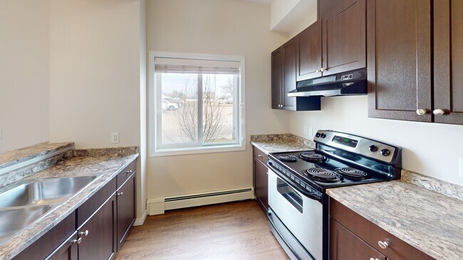 Building Photo - 10004-1097A 97A St