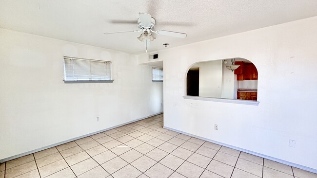 Building Photo - 2717 Idalia Ave