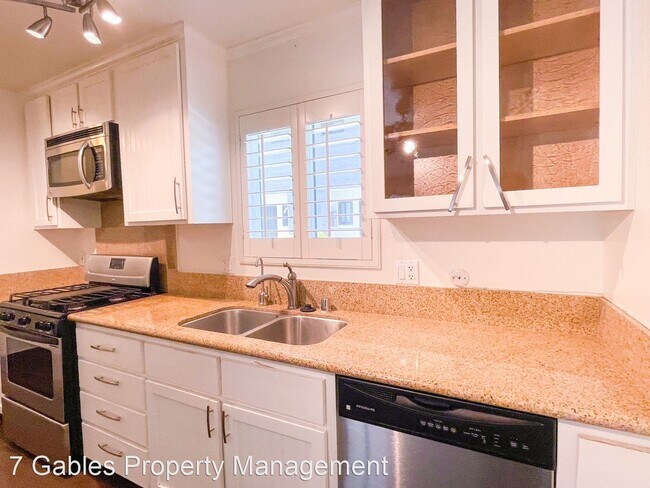Foto del edificio - 2 br, 1.5 bath House - 636 E Birch St # B
