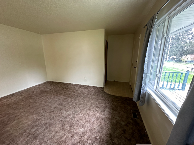 Foto del edificio - 1320 Hillcrest St