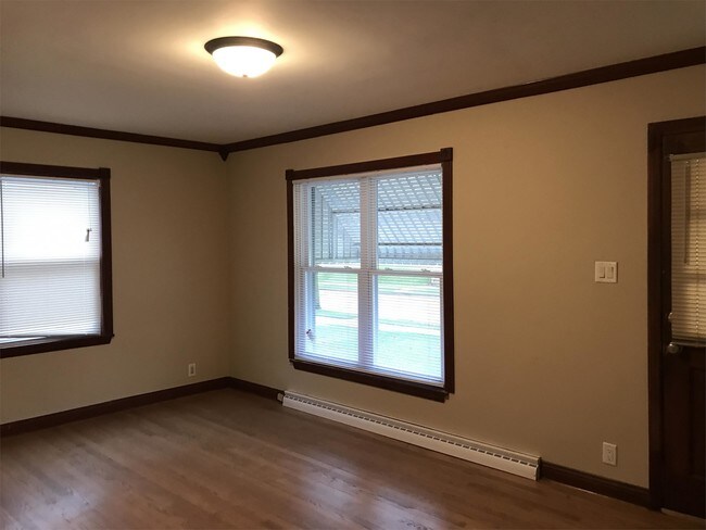 Building Photo - 2422 S 65th St