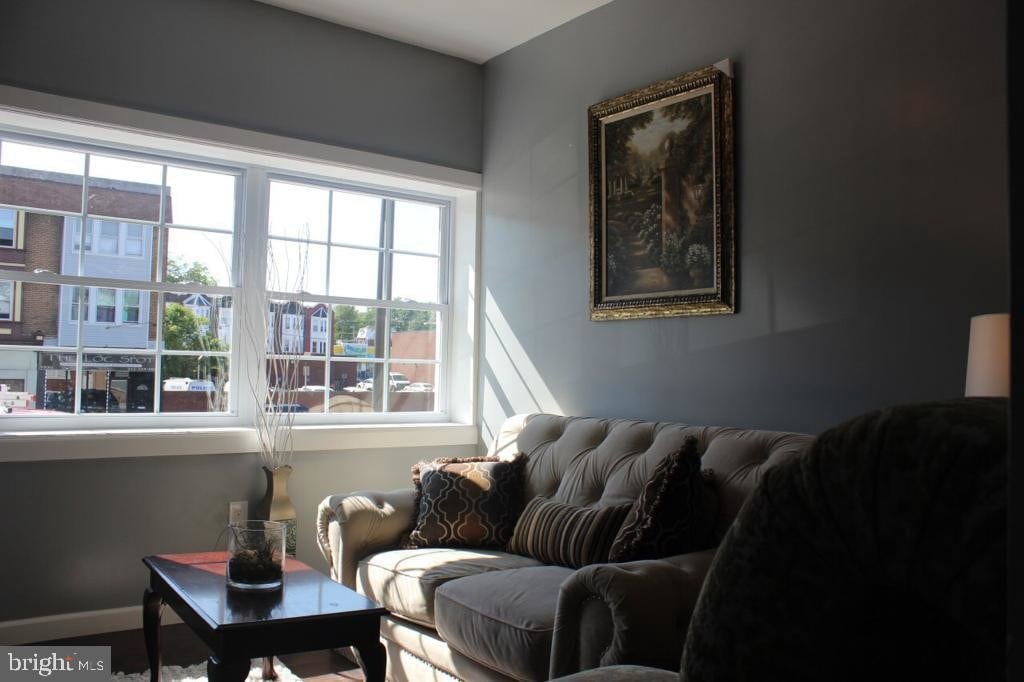 Foto principal - 5923 N Broad St