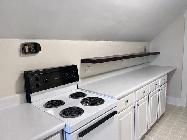 Building Photo - 3406 Erie Ave