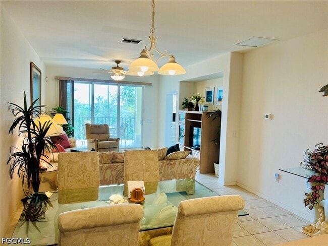 Building Photo - 20061 Sanibel View Cir