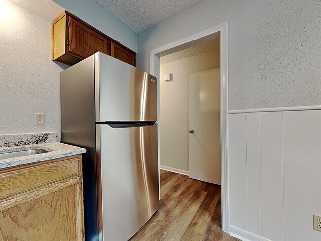 Foto del edificio - 4211 Hartsville Rd