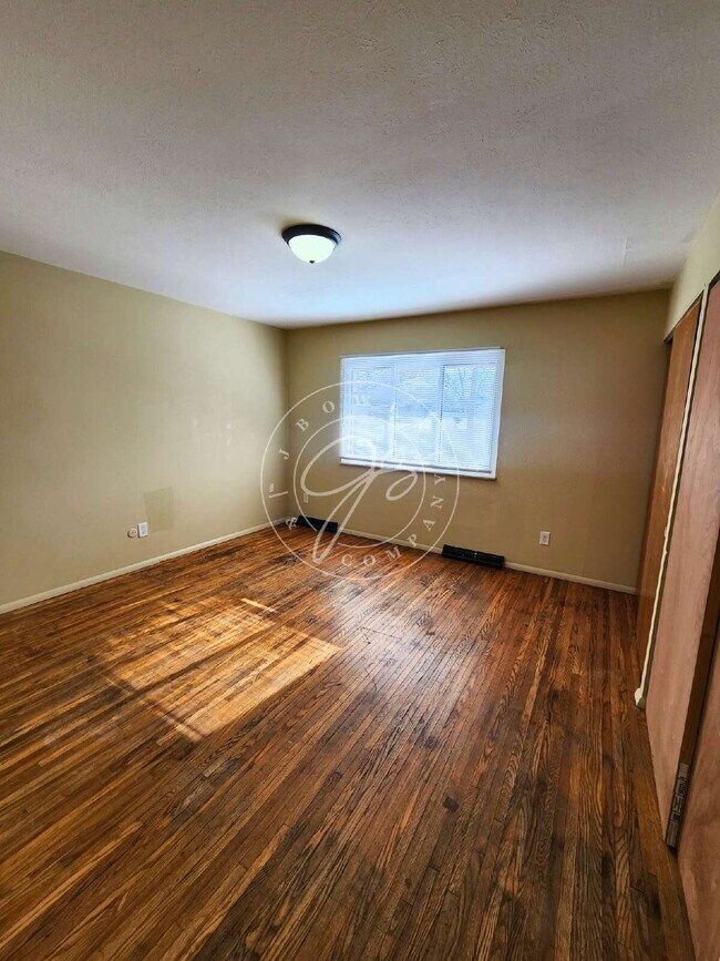 Foto del edificio - 2 story 2 bed townhome!