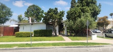 Building Photo - 100 Clearbrook Ln