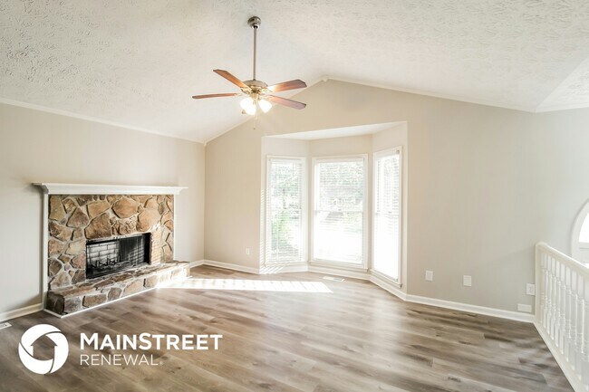 Foto del edificio - 15 Silverthorne Cir