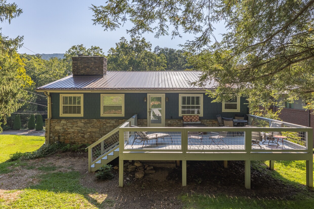 275 Kimberly Ave, Asheville, NC 28804 House Rental in Asheville, NC