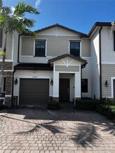 Building Photo - 5942 Mustang Manor
