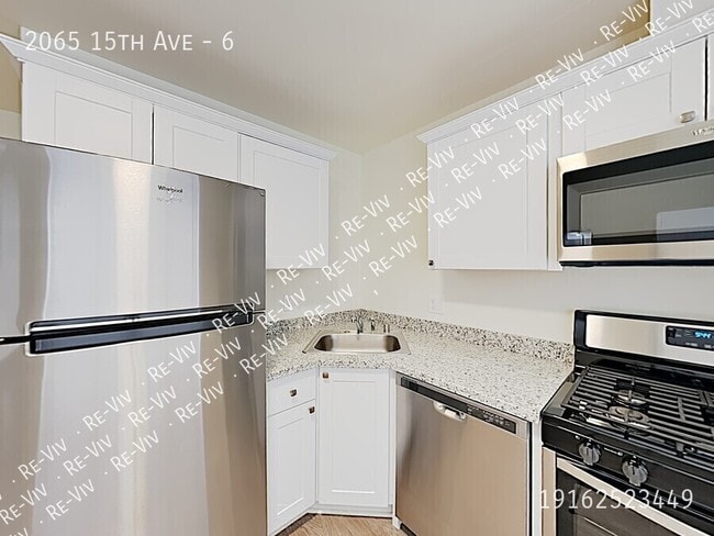 Building Photo - 2065 15th Ave