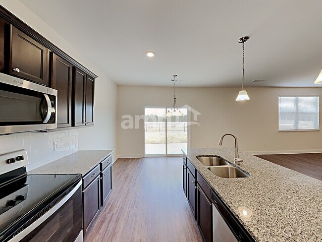 Building Photo - 4824 Chutney Dr