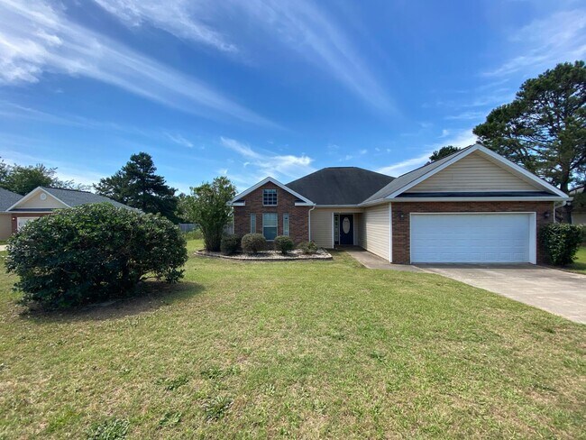 Foto del edificio - 601 Hidden Creek Cir