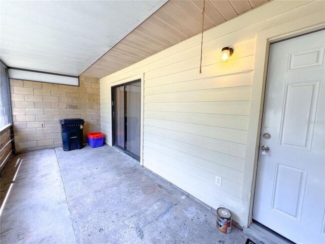 Building Photo - 7918 NW 31st Ave