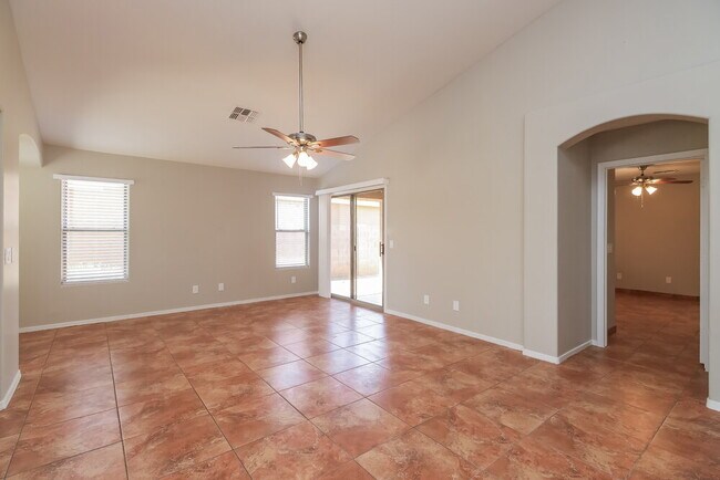 Foto del edificio - 1604 S 80th Ln