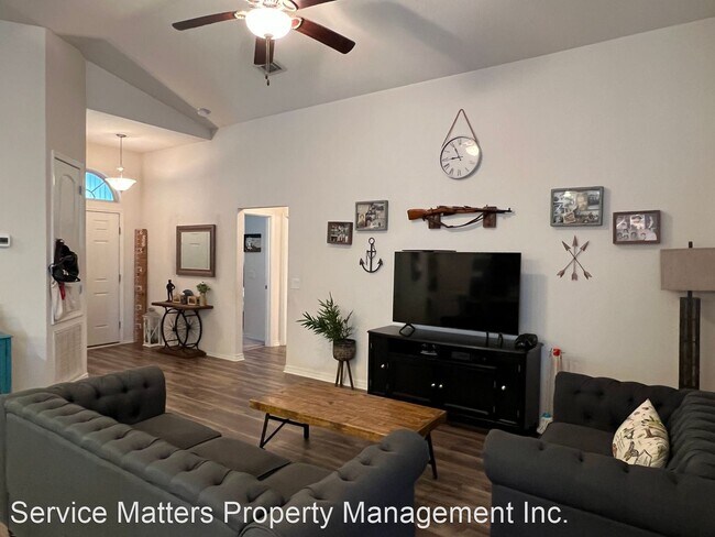 Foto del edificio - 3 br, 2 bath House - 5669 Peach Dr