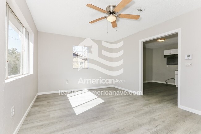 Foto del edificio - 1001 King St