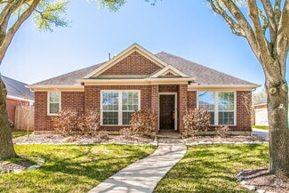 Building Photo - 1427 Waterside Village Drive