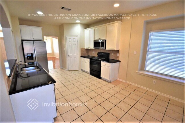 Foto del edificio - 6605 Driftwood Ln