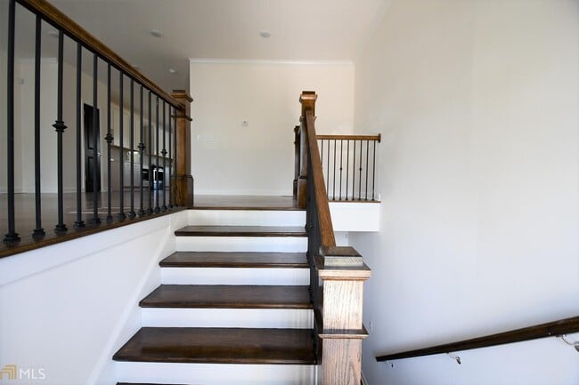 Building Photo - 140 Wren Dr