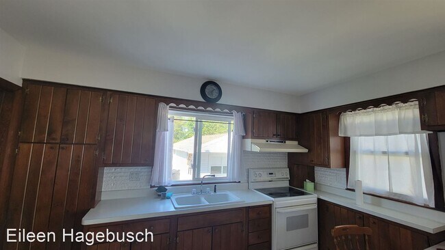 Building Photo - 2 br, 1 bath House - 1516 21st Street Lower