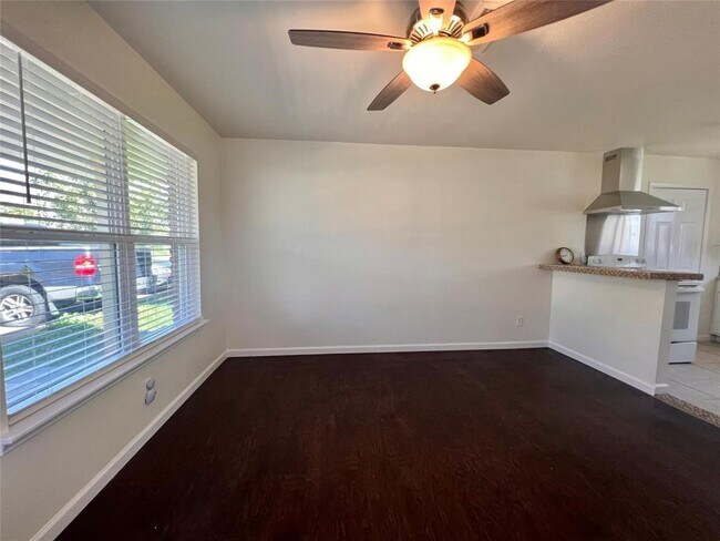 Foto del edificio - 3514 Sparrow St