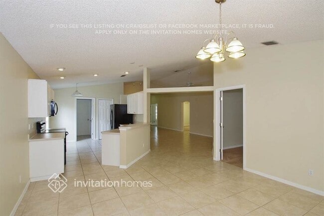 Building Photo - 2414 Bayhill Dr