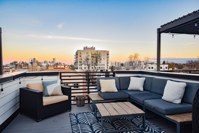 Photo - 3520 W Conejos Pl Townhome