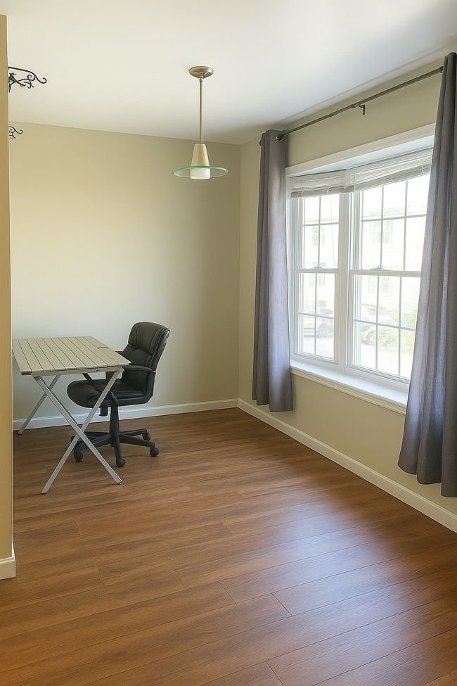 Building Photo - 37 Glen Ave