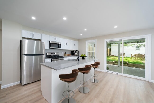 Foto del edificio - 171 Van Horne St