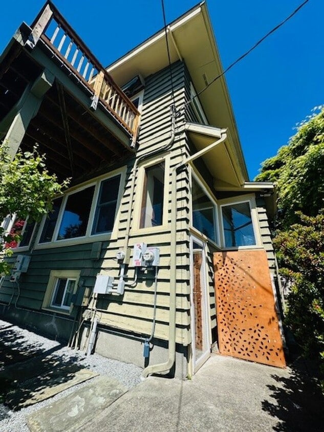 Primary Photo - 2Bd/1Ba Seattle Home