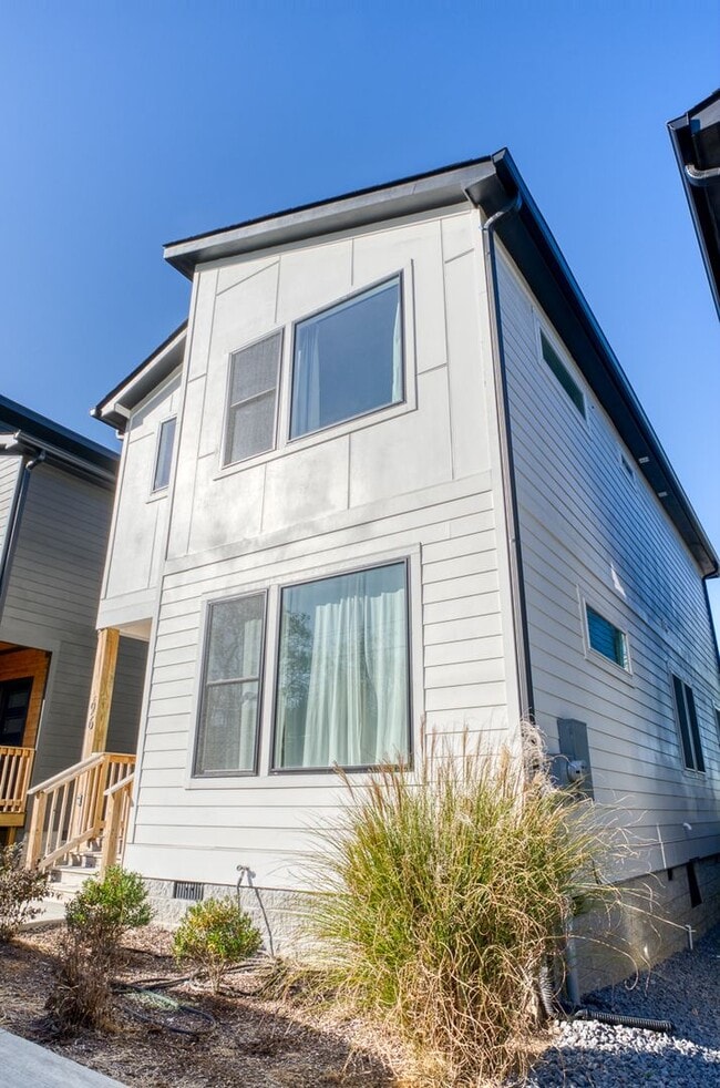 Foto del edificio - 96 Shields Ln