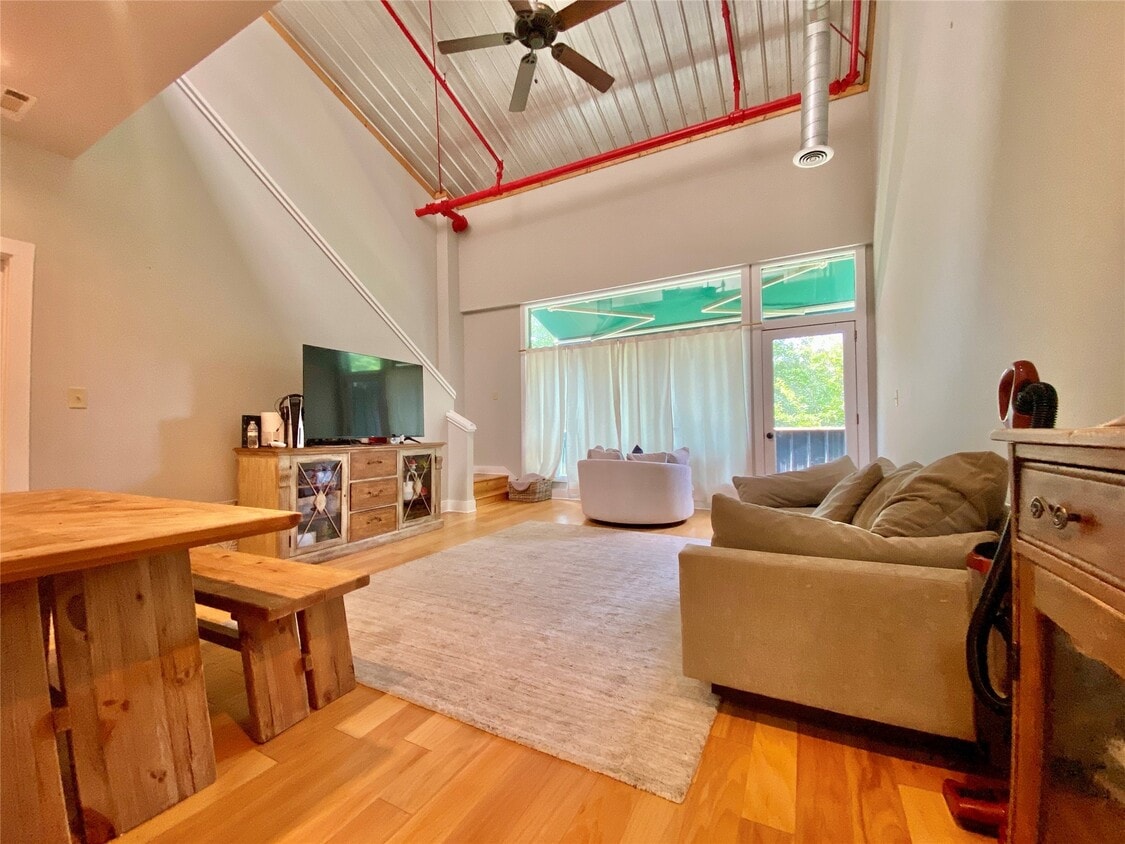 Foto principal - 254 W Washington St