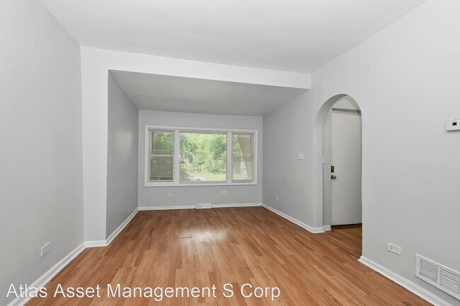 Building Photo - 4 br, 2 bath House - 6543 S Claremont Ave