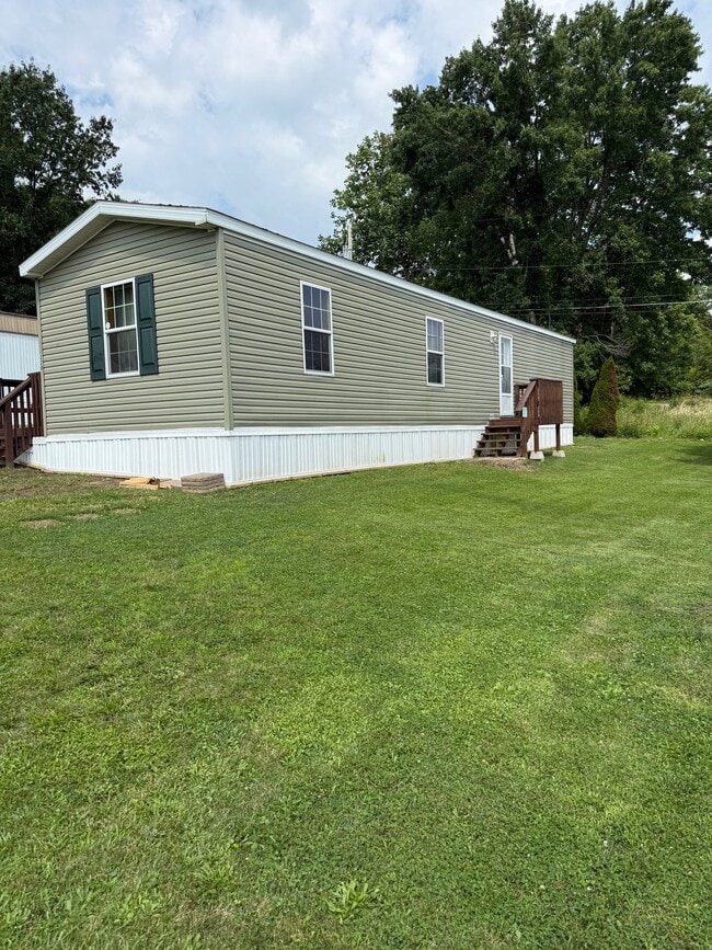 Building Photo - 220 Treasure Ln