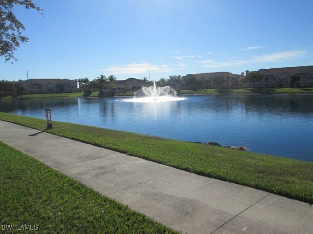 Foto del edificio - 1825 Concordia Lake Cir