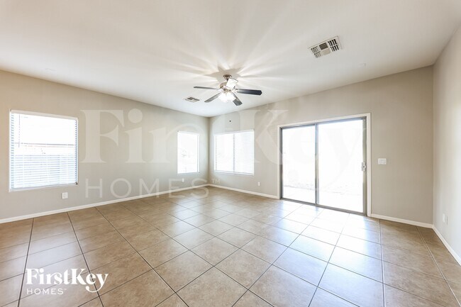 Foto del edificio - 17650 N 30th St