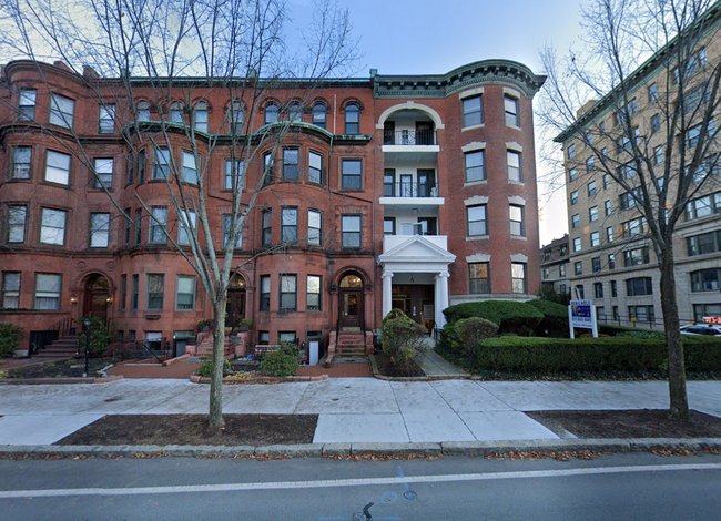 Foto del edificio - 1087 Beacon St